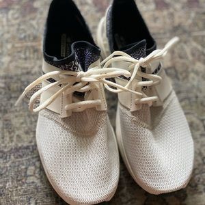 New Balance Women’s Nergize Shoes